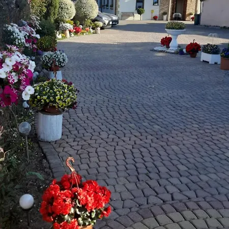 Goscinne Marian Szymanski